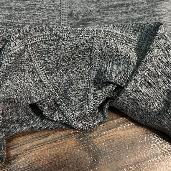 Athleta Gray Ultimate Stash Pocket Capri - Size XS - Picture 7 of 16
